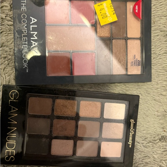 Makeup Bundle - Picture 5 of 6